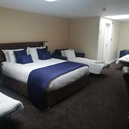 פונטפרקט Kings Croft Hotel מראה חיצוני תמונה