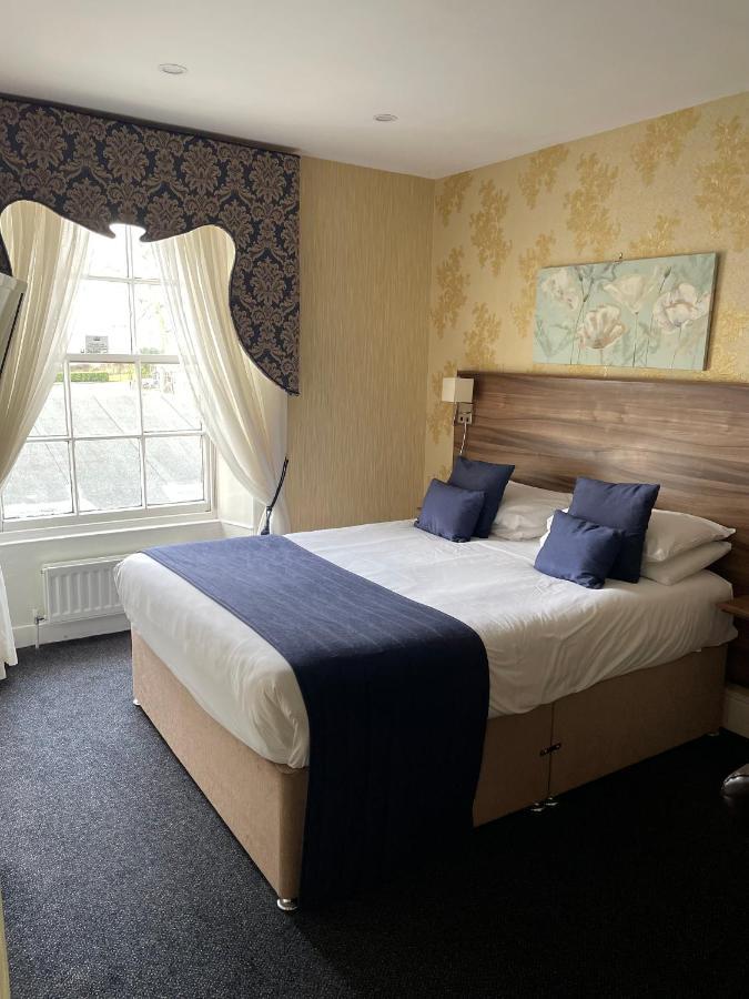 פונטפרקט Kings Croft Hotel מראה חיצוני תמונה