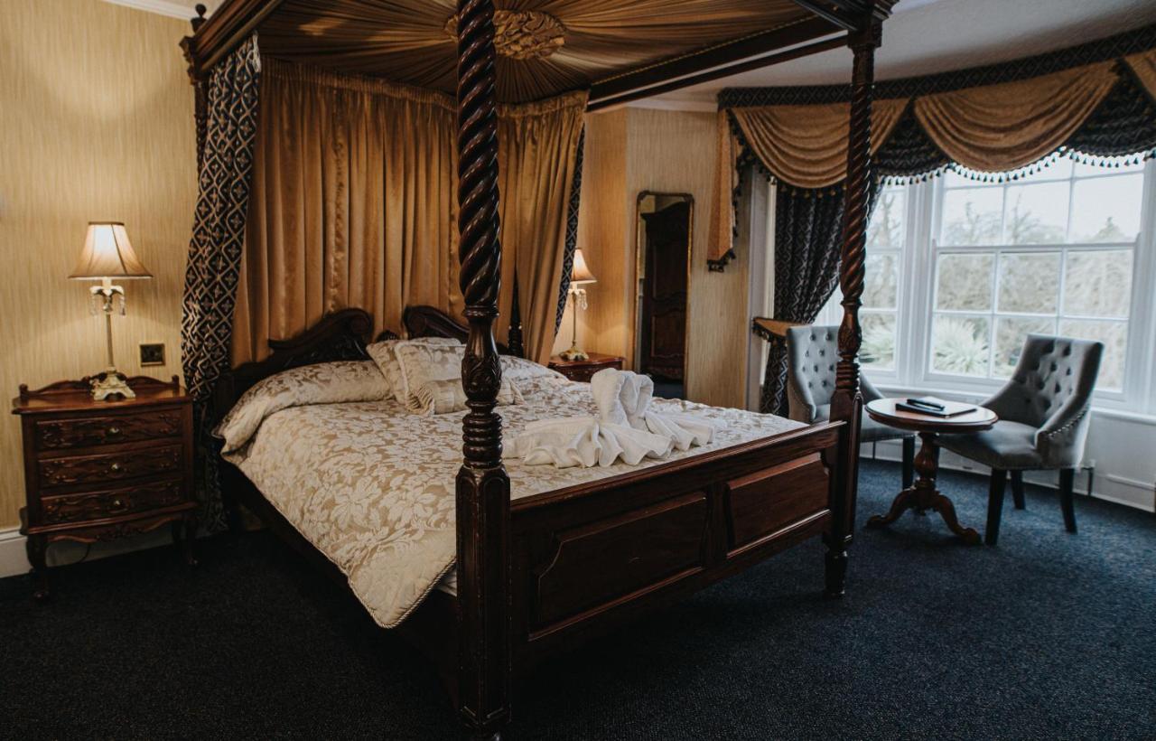 פונטפרקט Kings Croft Hotel מראה חיצוני תמונה