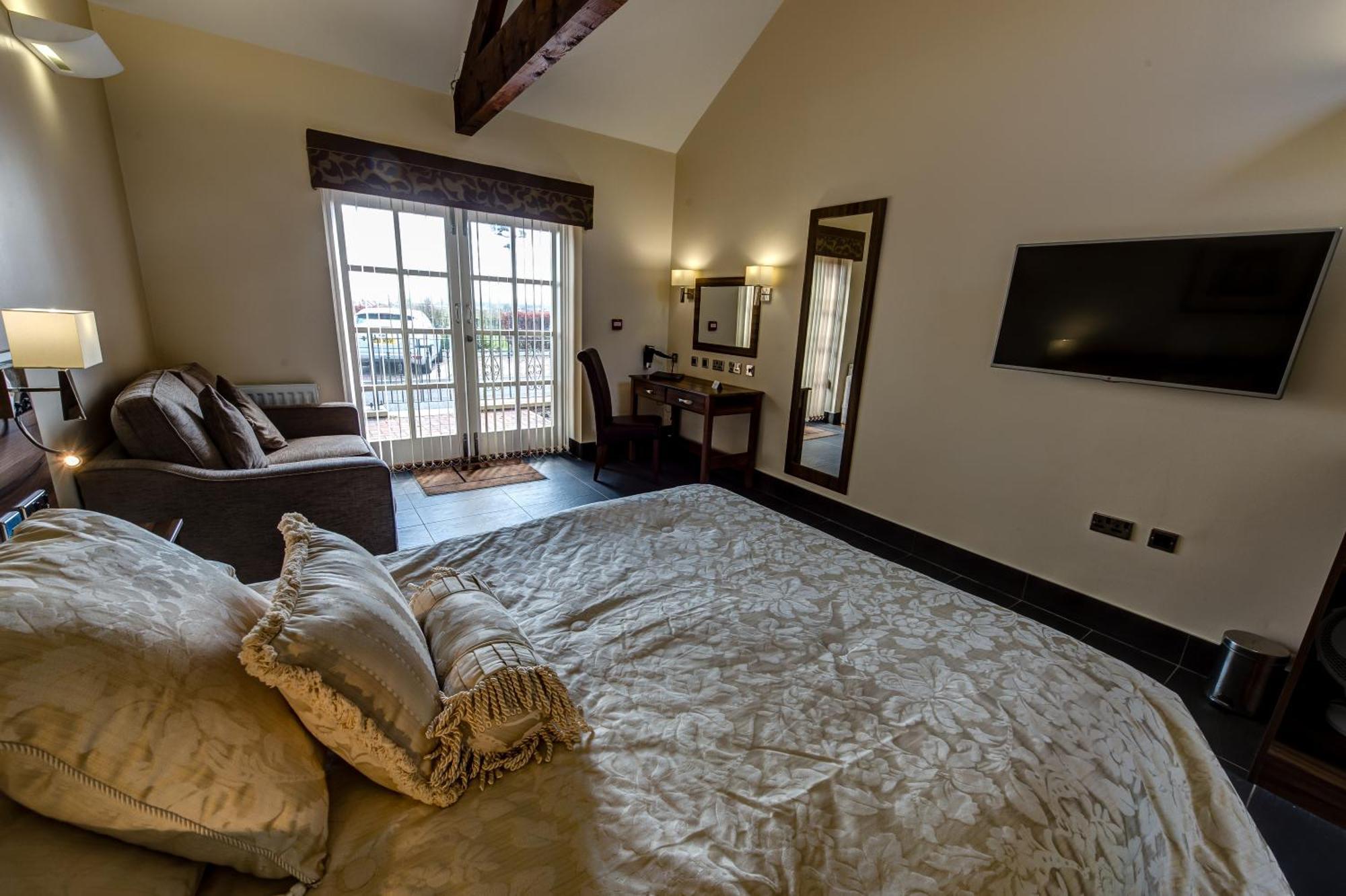 פונטפרקט Kings Croft Hotel מראה חיצוני תמונה