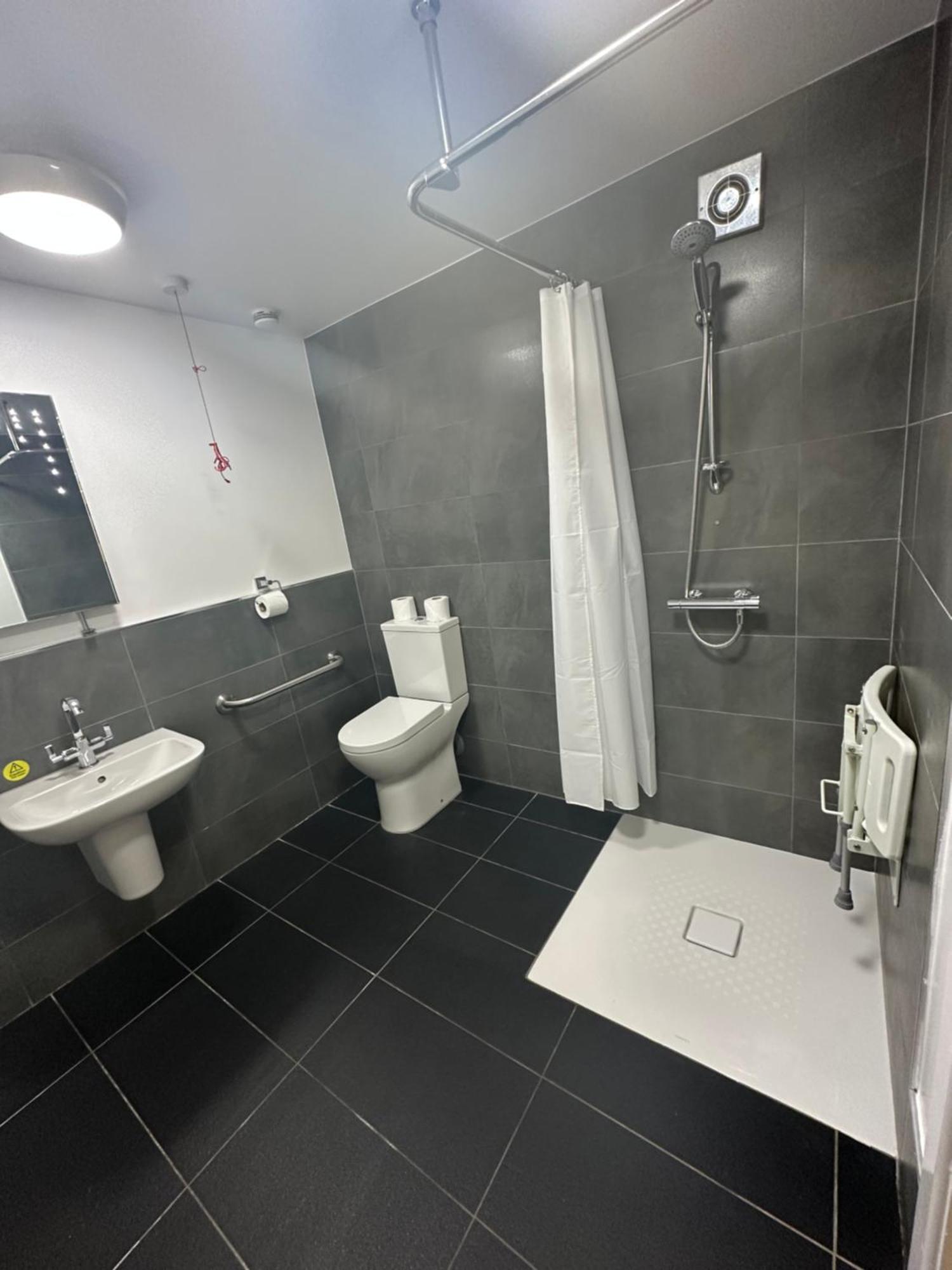 פונטפרקט Kings Croft Hotel מראה חיצוני תמונה