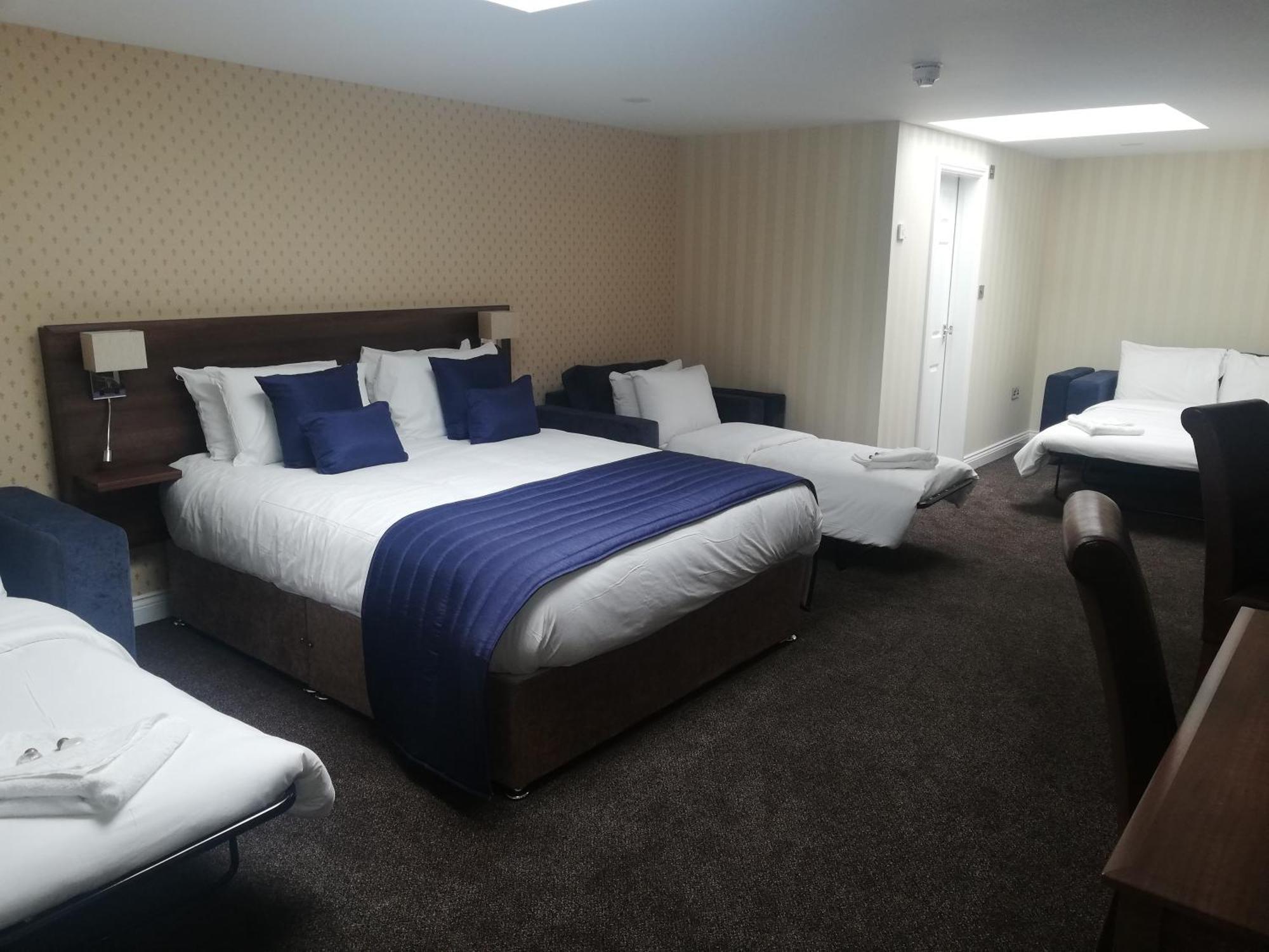 פונטפרקט Kings Croft Hotel מראה חיצוני תמונה