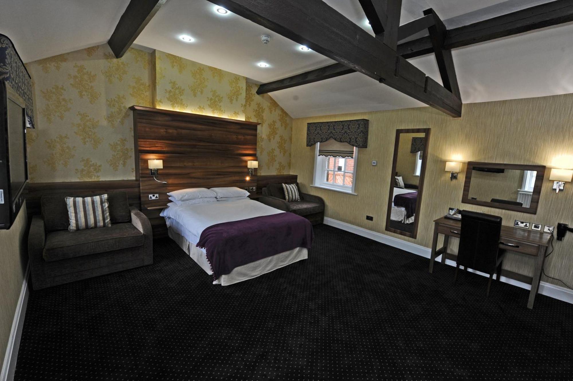 פונטפרקט Kings Croft Hotel מראה חיצוני תמונה